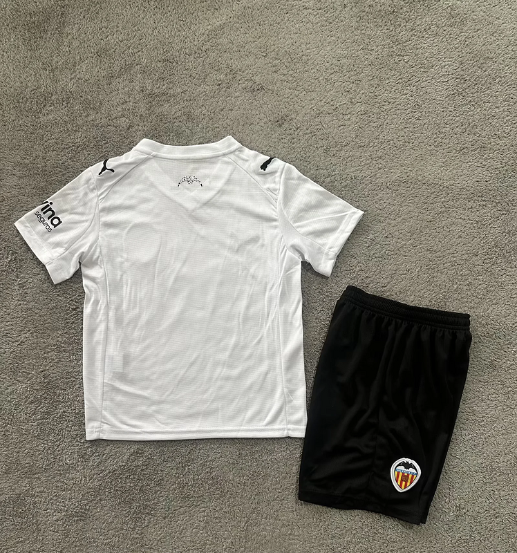 25-26 Valencia home kid kit