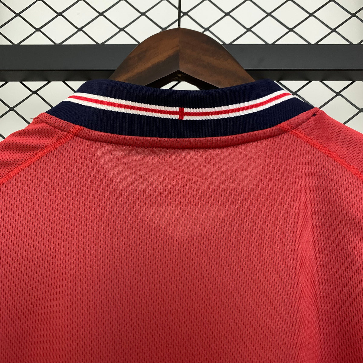 Retro England 2002 Away S-XXL