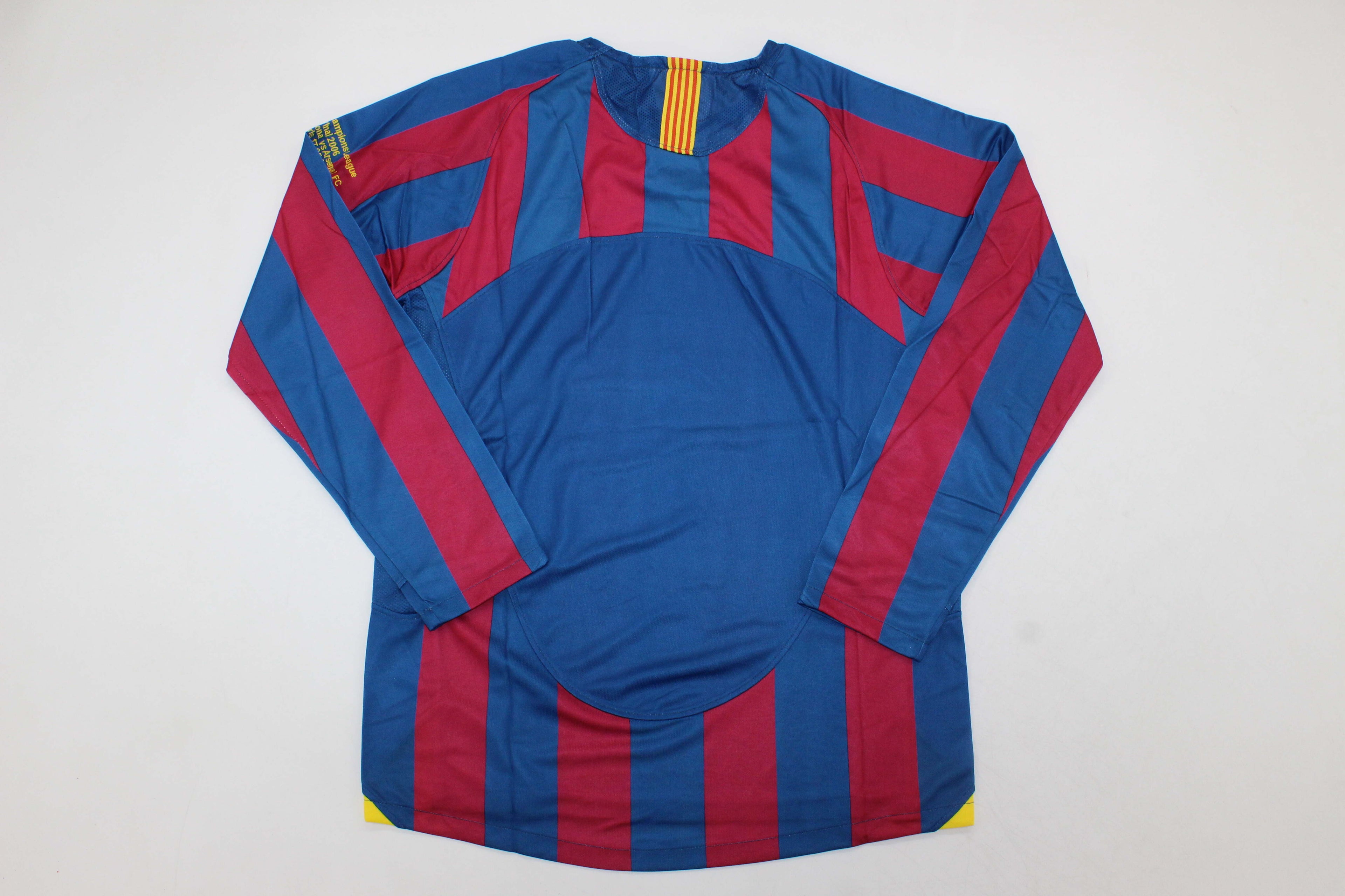 B-A 06 UCL FINAL Manga larga — Club Retro