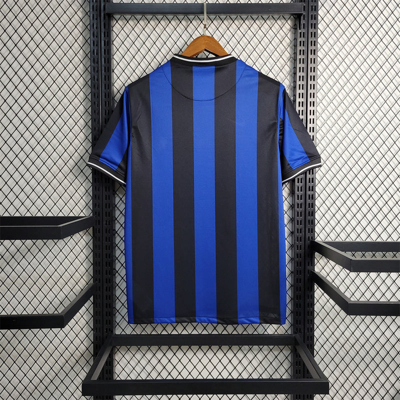 09-10 International Milan home