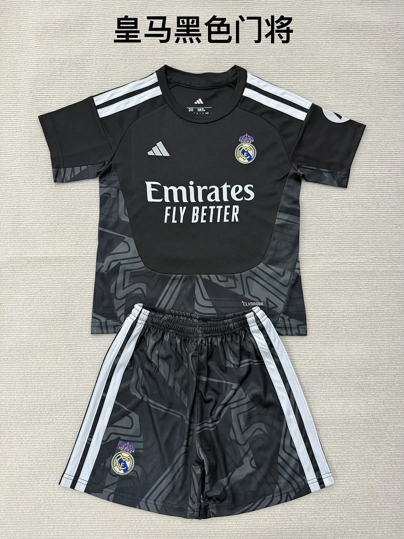 Real Madrid 2026/27 Black Goalkeeper Kids kit Jerseys SIZE 16-28