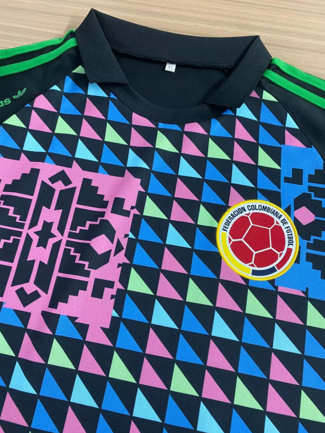 COLOMBIA 90 GK — National Retro