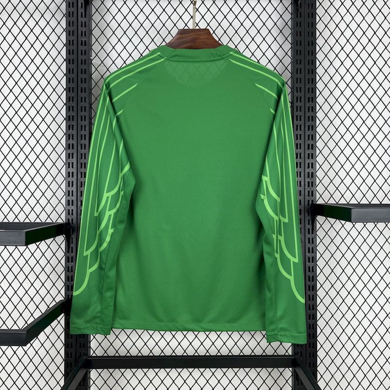25-26 Paris Saint-Germain Green long sleeve goalkeeper jersey