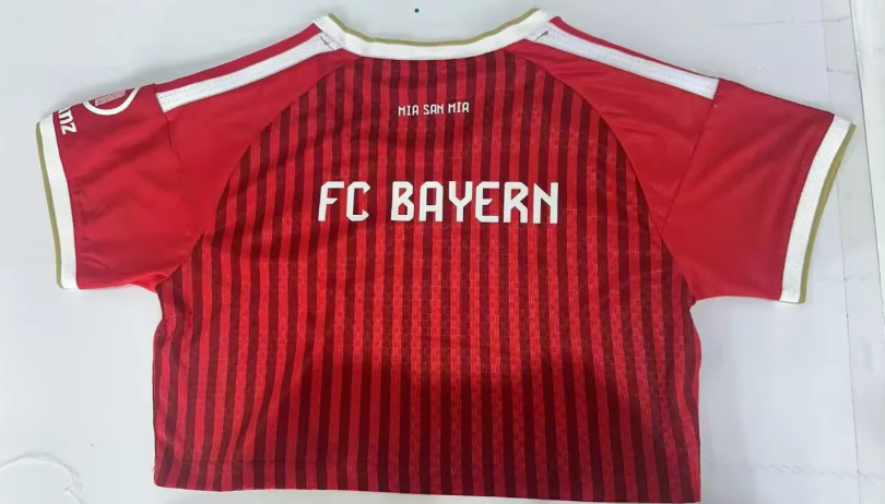 BAYERN CROP — 26-27 Fake