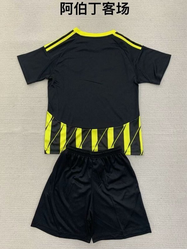24-25 Aberdeen away kid kit