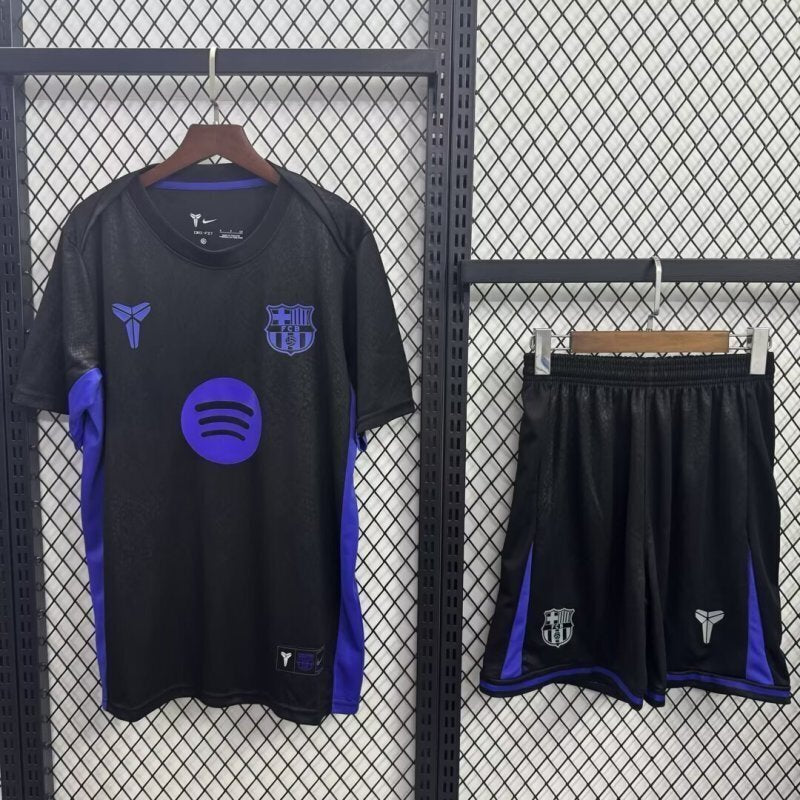25-26 Barcelona Black Special kid kit