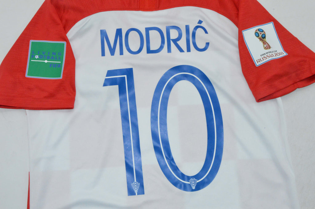 CROATIA 18 — National Retro