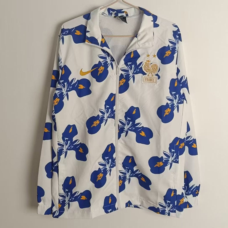 24-25 France white windbreaker