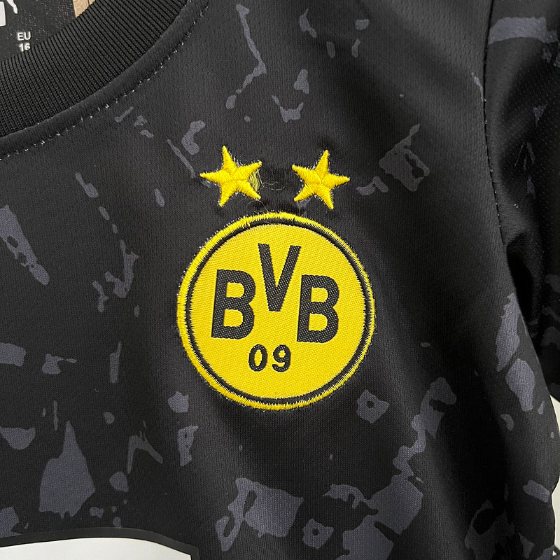 23-24 Dortmund away kid kit