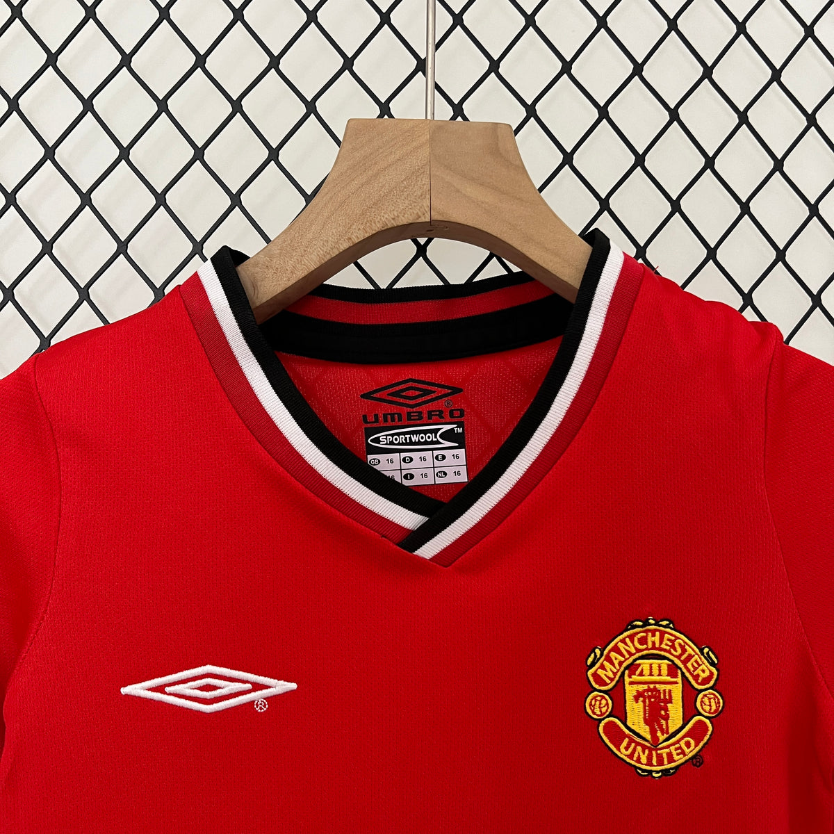 kids M-U 00/01 home size: 16-28