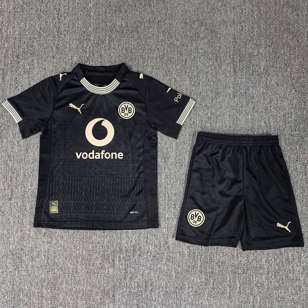 Borussia Dortmund 2025/26 'Stadion Rote Erde' Special Kids