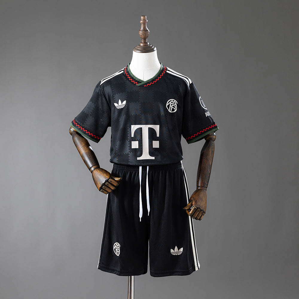 Bayern Munich 25/26 Thids Away Kids kit Jersey SIZE 16-28
