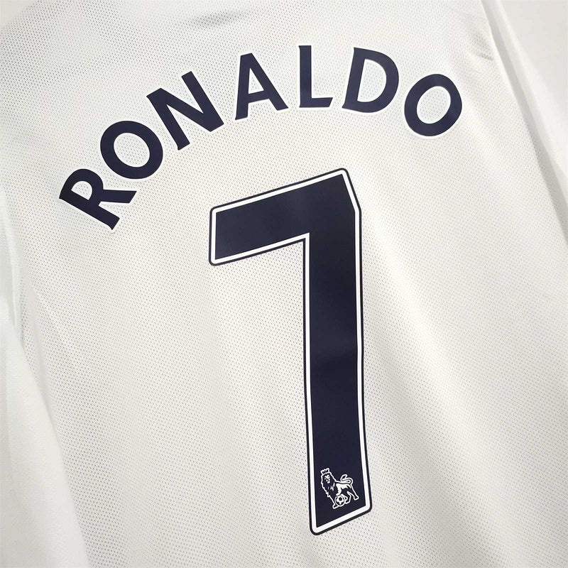 08-09 Manchester United away white UCL final long sleeve