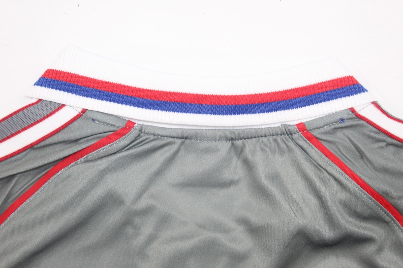 LYON 00-01 — Club Retro