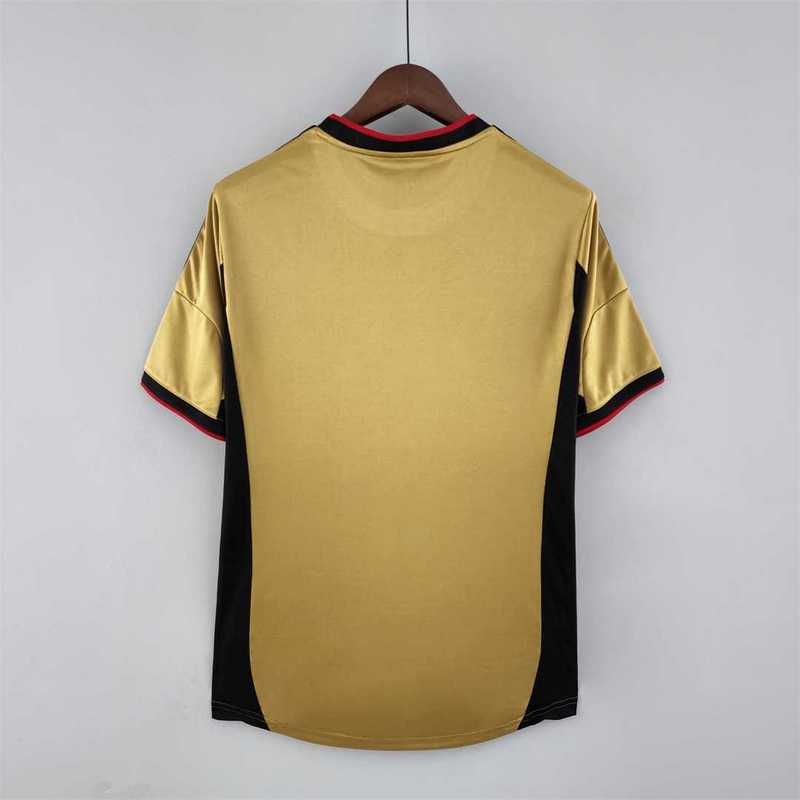 13-14 AC Milan third away