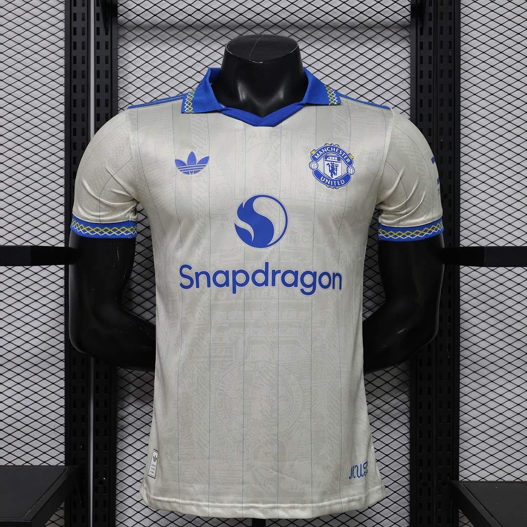 Manchester United 2025/26 White Retro Version Player Version Jersey S-2XL