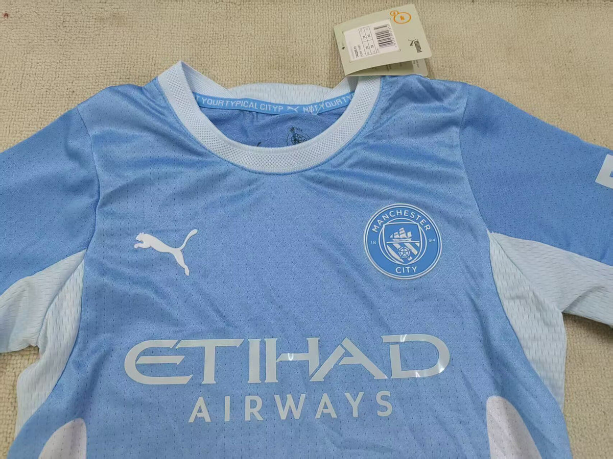 MAN CITY Kit infantil Version jugador — 26-27 Fake