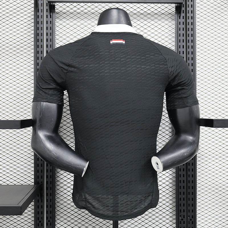 24-25 Manchester United Black Goalkeeper Player version jersey