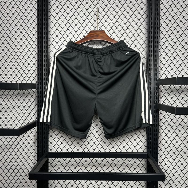 24-25 Manchester United Third away black shorts