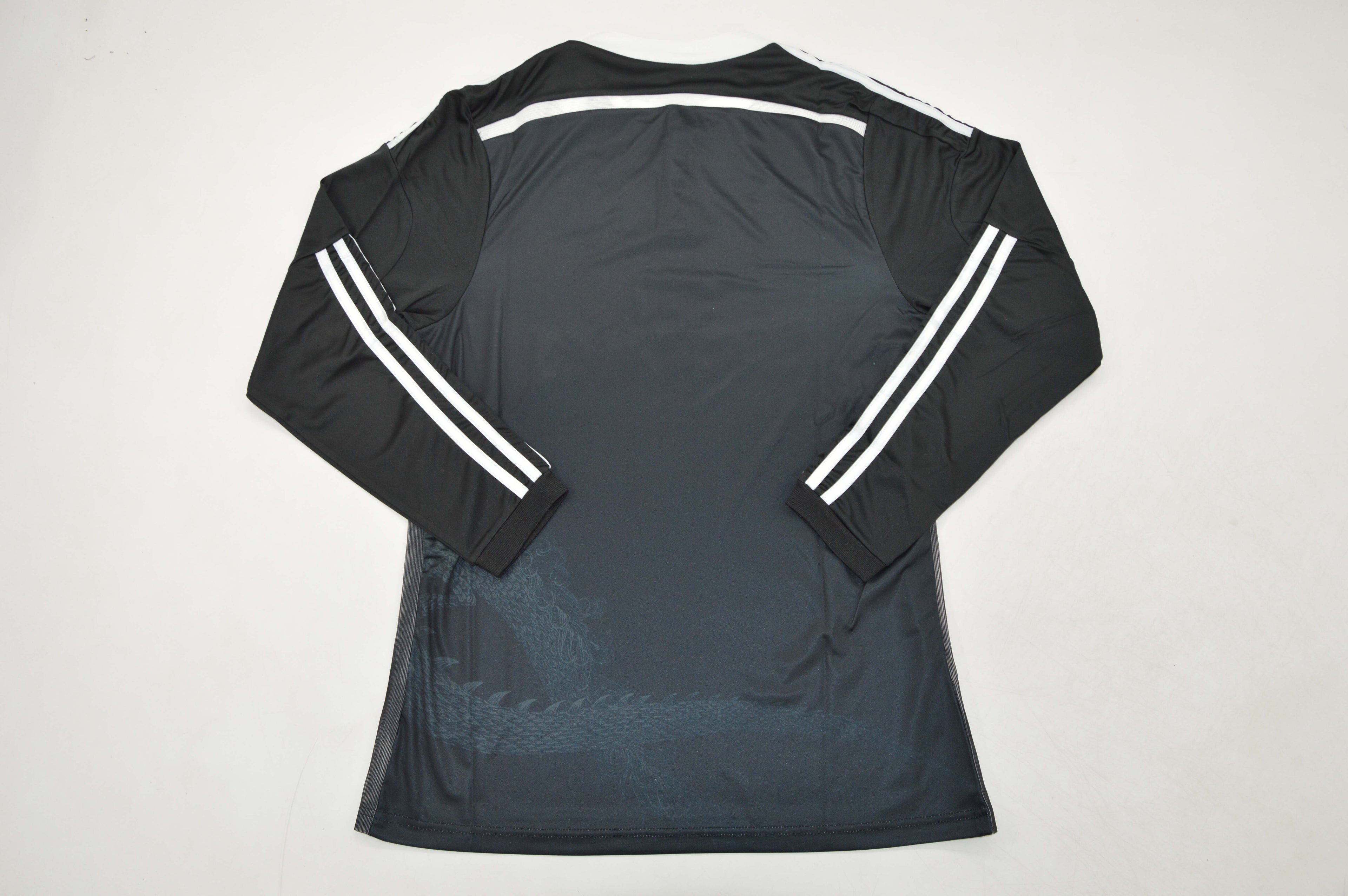 MADRID 14-15 Manga larga Version autentica/jugador — Club Retro
