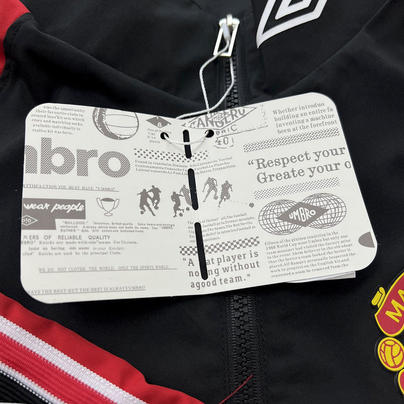 Manchester United 199899 red and black windreaker