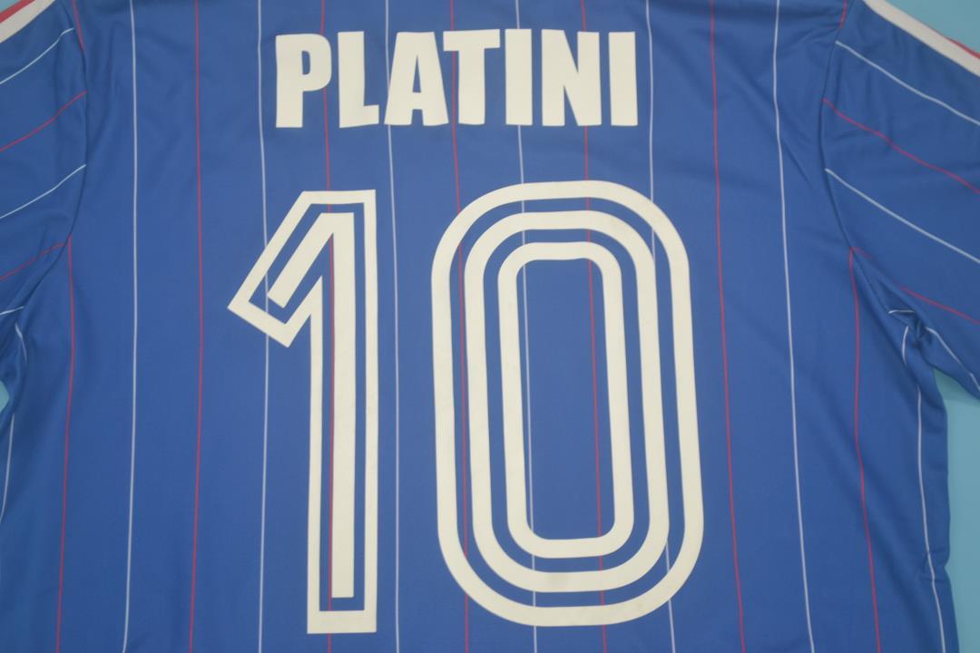 FRANCE 1982 — National Retro
