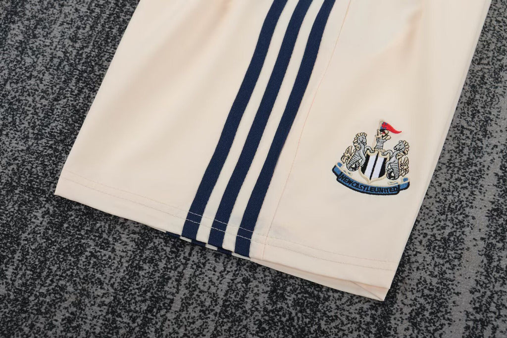 NEWCASTLE 96-97 Kit infantil — Club Retro