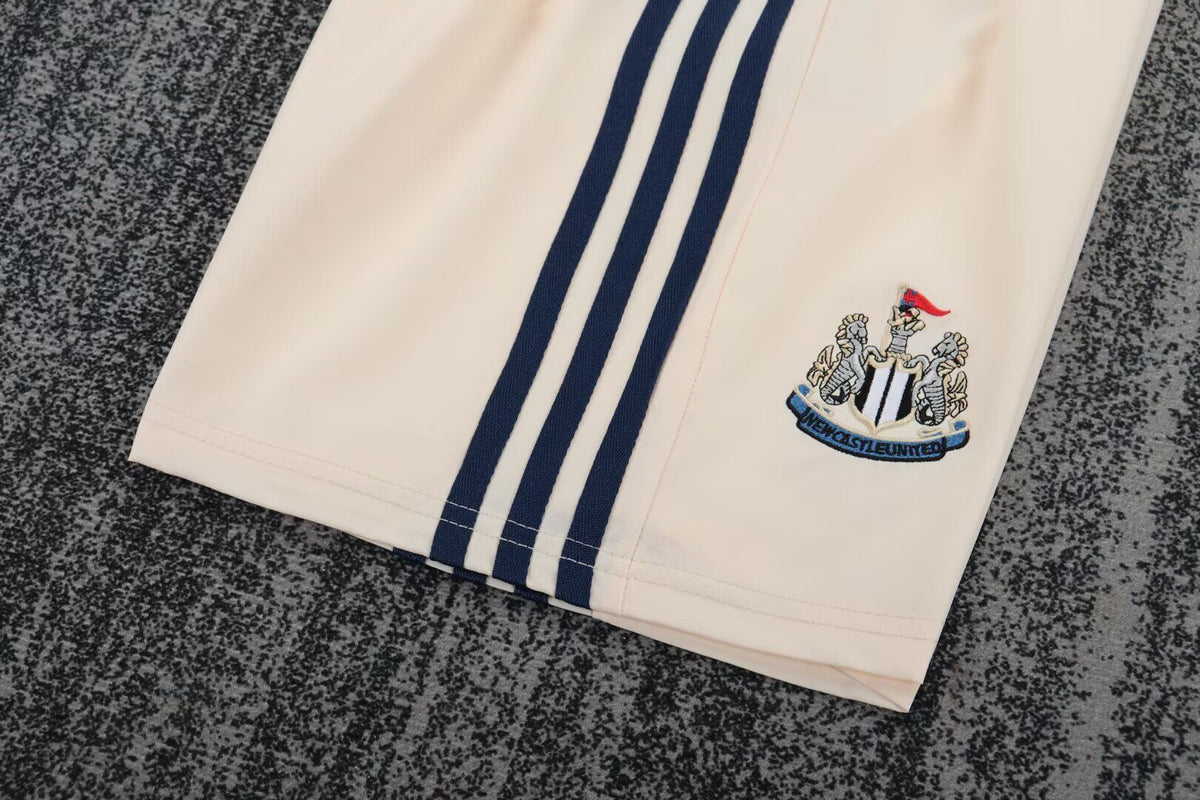 NEWCASTLE 96-97 Kit infantil — Club Retro
