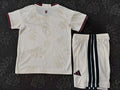 MAN U Kit infantil — 26-27 Fake