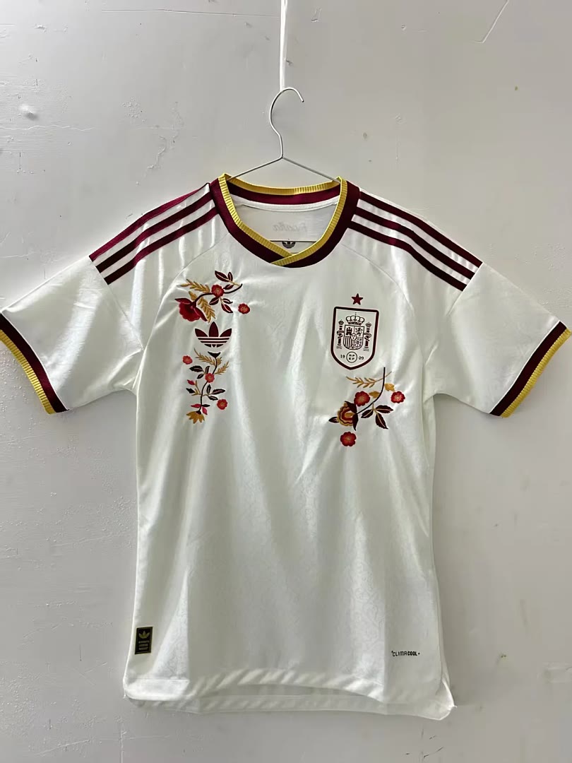Spain 2026 Away floral embroidery soccer jersey size S-2XL (65拿）