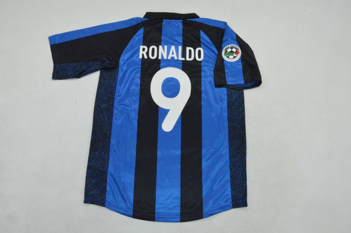 INTER 01-02 — Club Retro