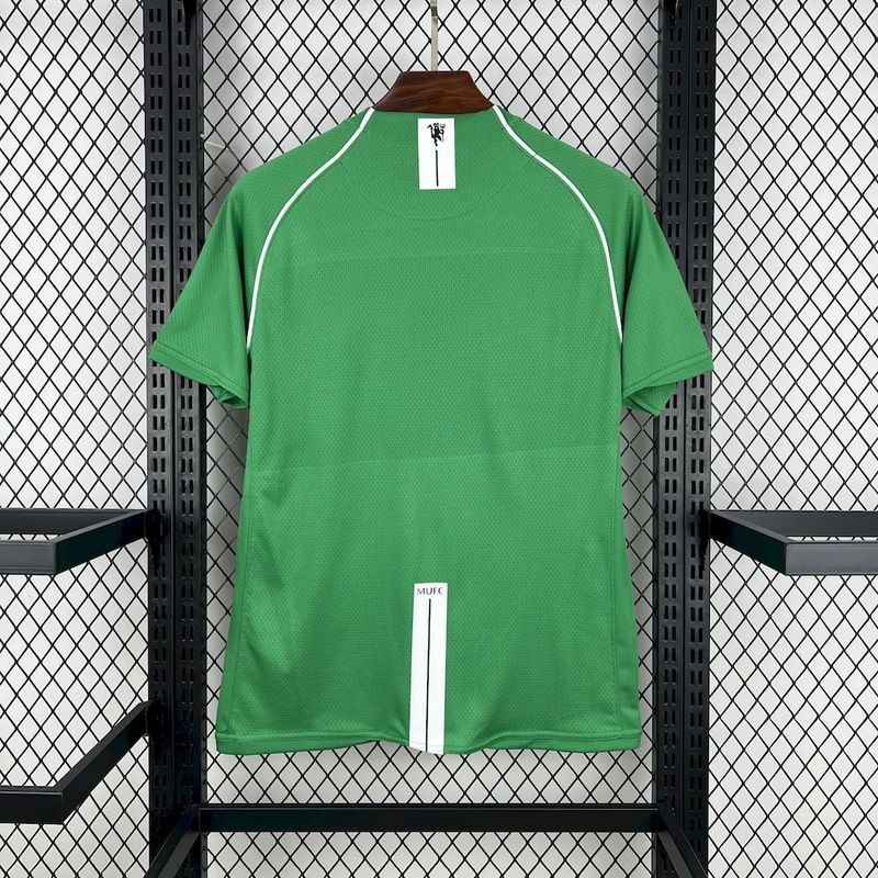 07-08 MNU green goalkeeper retro jersey