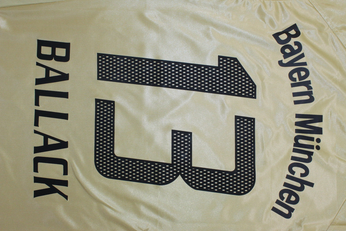 BAYERN 04-05 — Club Retro