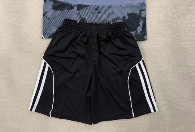 FRANKFURT Pantalon corto — Bundesliga