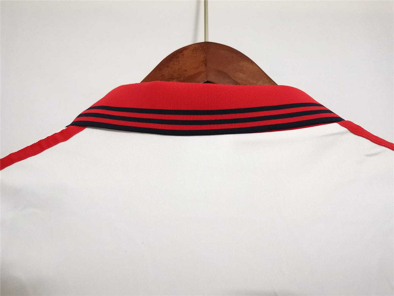 98-01 Bayern Munich away
