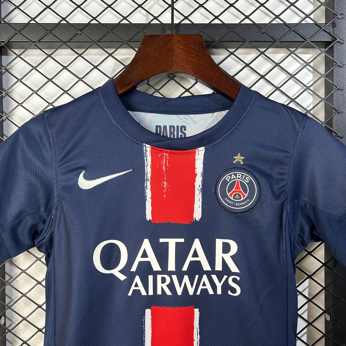 24/25 kids PSGChampion Edition home size: 16-28