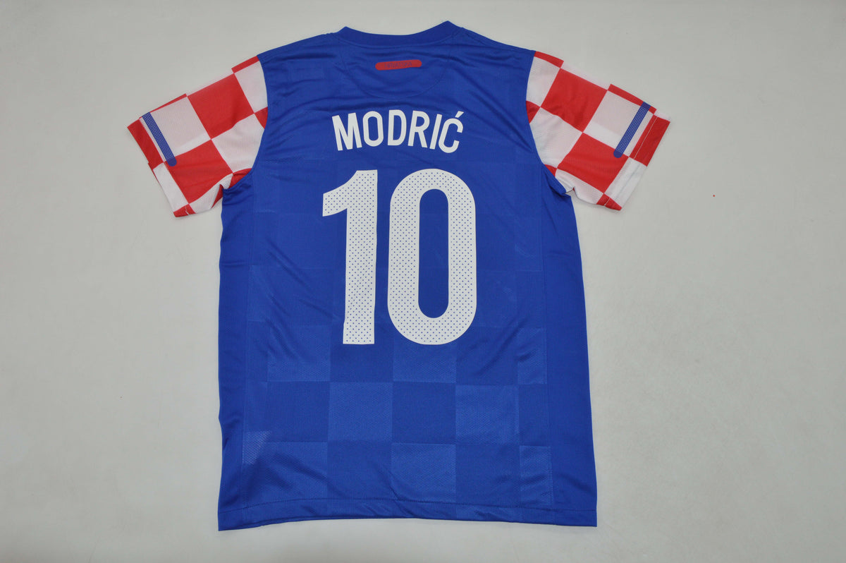 CROTIA 10 — National Retro