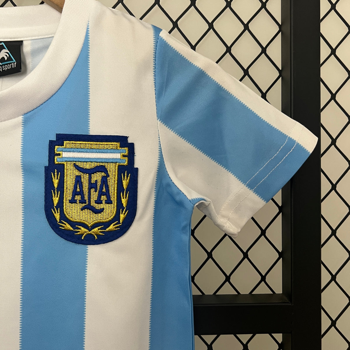 kids Argentina1986 home size: 16-28
