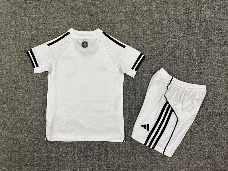 Fulham 2025/26 Home kids size 16-28