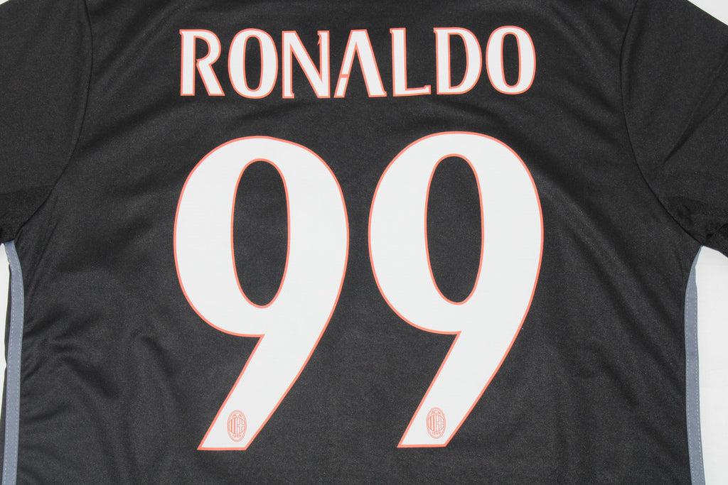 MILAN 16-17 — Club Retro