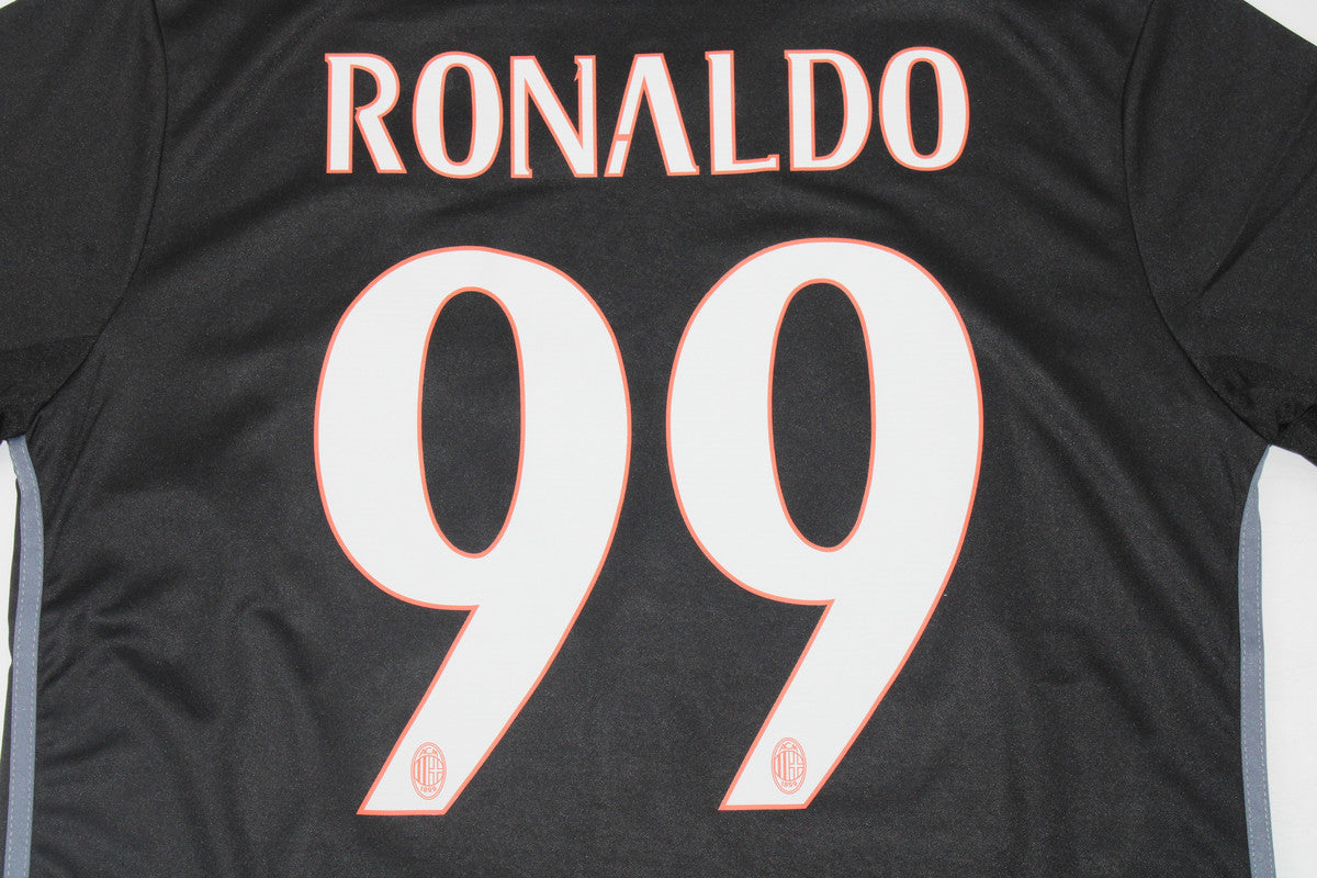 MILAN 16-17 — Club Retro