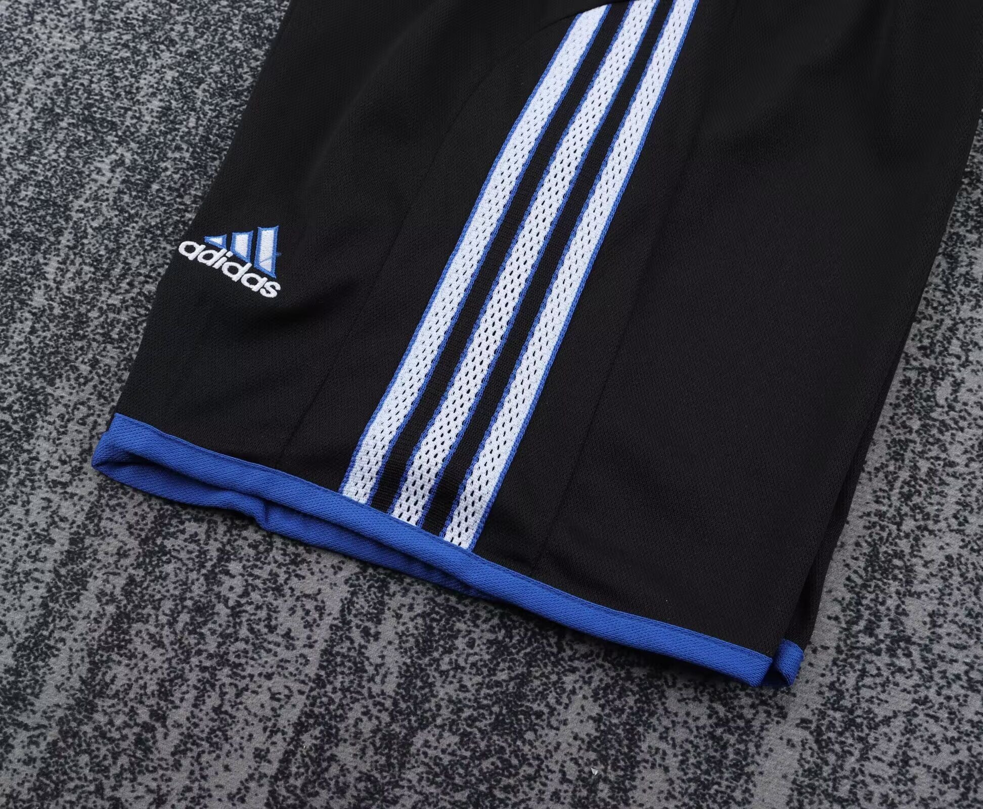 NEWCASTLE 99-00 Kit infantil — Club Retro