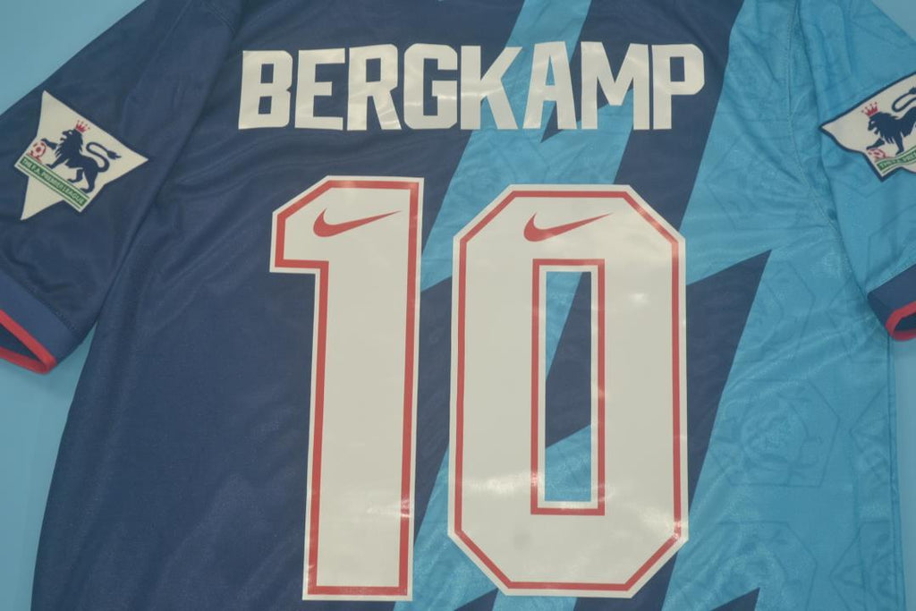 ARSENAL 95-96 AWAY — Club Retro