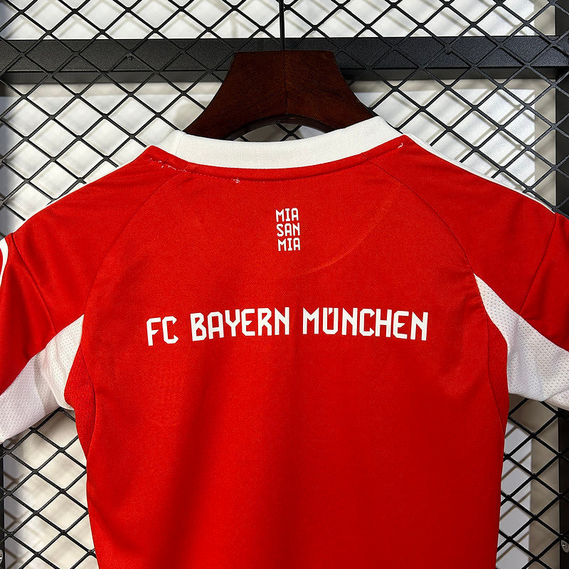 25-26 Bayern home kid kit