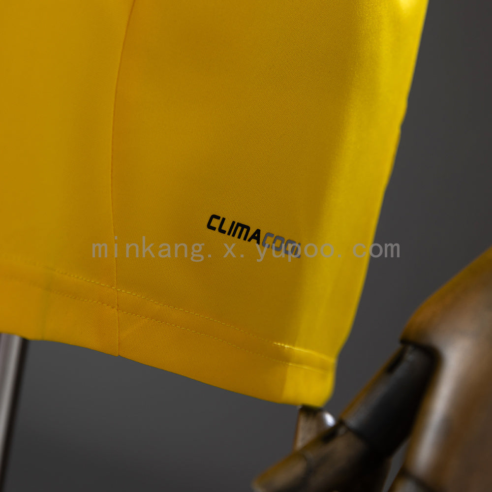 Retro Real Madrid 11/12 Goalkeeper Yellow S-XXL