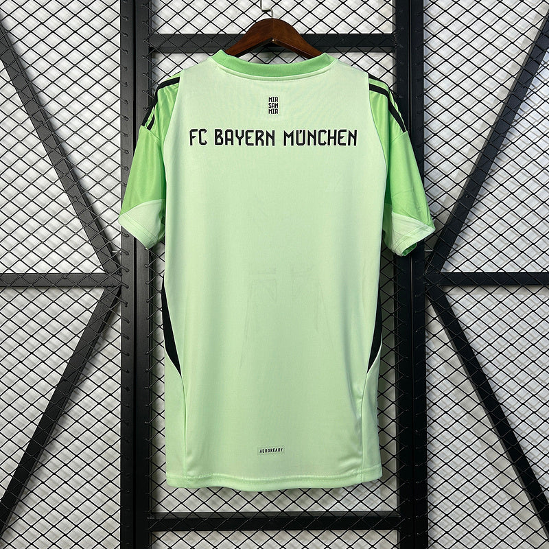 25-26 Bayern green goalkeeper jersey