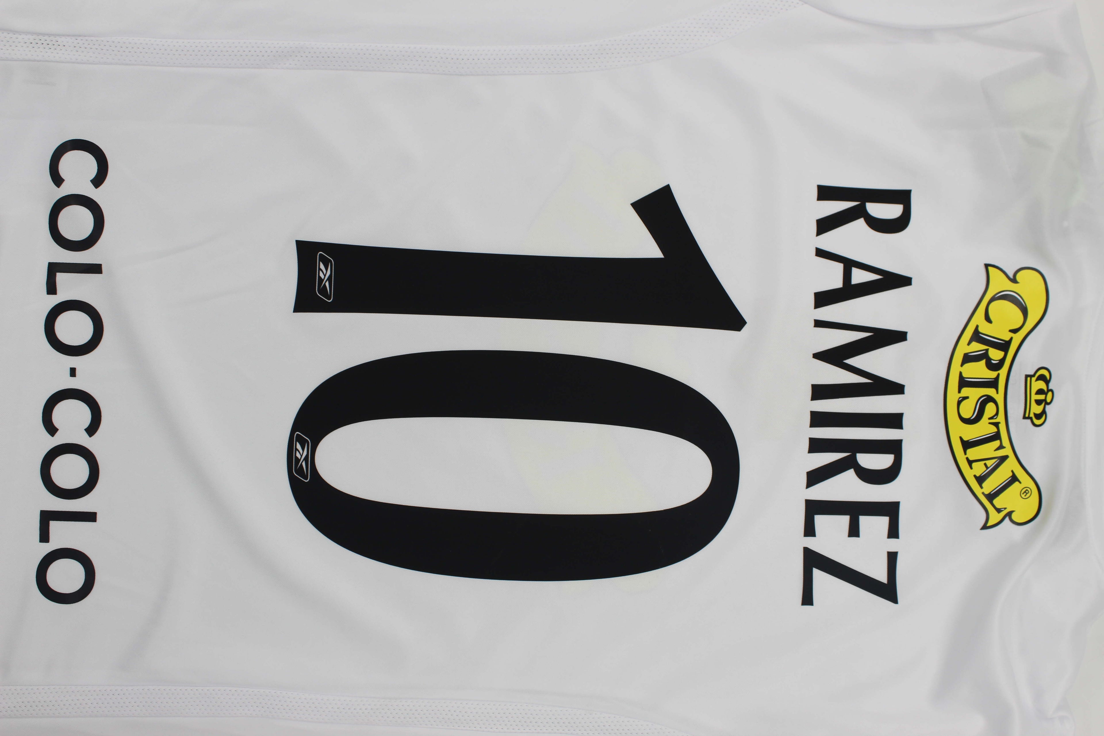 COLO COLO 04 — Club Retro