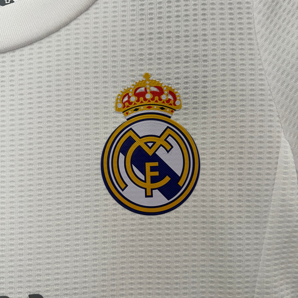 kids Real Madrid 15/16 home size: 16-28