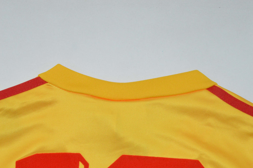 COLOMBIA 90 CROP — National Retro