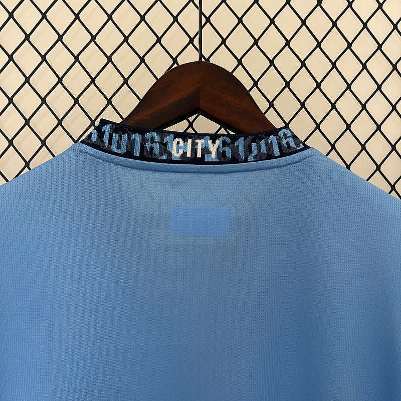 24-25 Manchester City home jersey